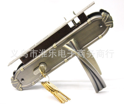 门锁选购指南 从外贸执手锁到定制大门锁的全方位解析